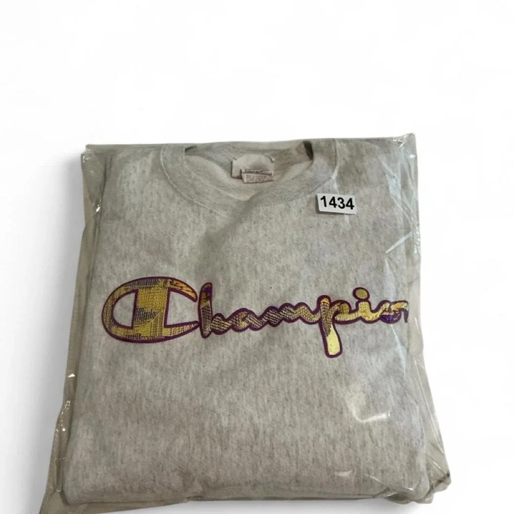 Champion reverse weave